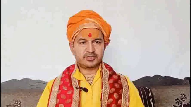 मथुरा में श्री कृष्ण जन्म स्थान पर कॉरिडोर बनाने की उठी मांग, प्रधानमंत्री को खून से लिखा पत्र, संतो ने किया समर्थन।