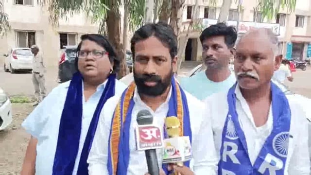 आटपाडीतील  दोन  आंबेडकर प्रेमींच्या  गटांमध्ये समेट घडवून आणण्यासाठी मी प्रयत्नशील- सचिन खरात 