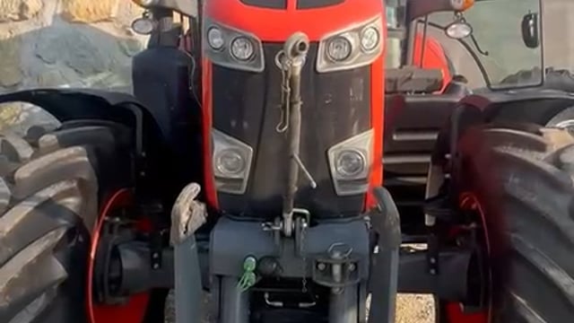 Kubota M7131 Premium video thumbnail 0