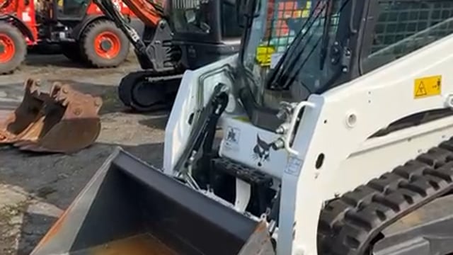 Bobcat T450 video thumbnail 0