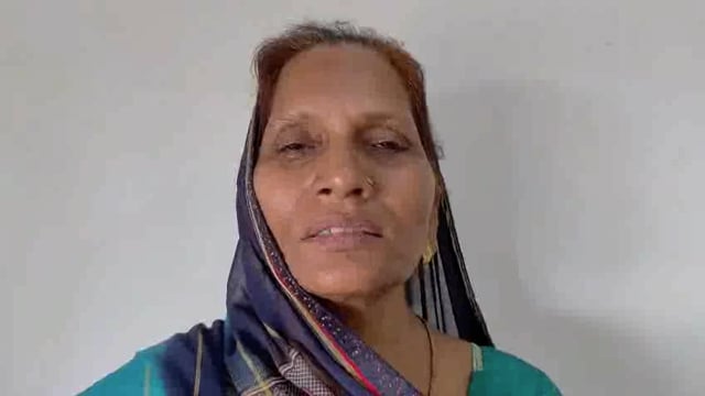 गोण्डा के दतौली बाजार निवासी विधवा महिला न्याय के लिए लगा रही सरकारी दफ्तरों के चक्कर जानें क्या है पूरा मामला।