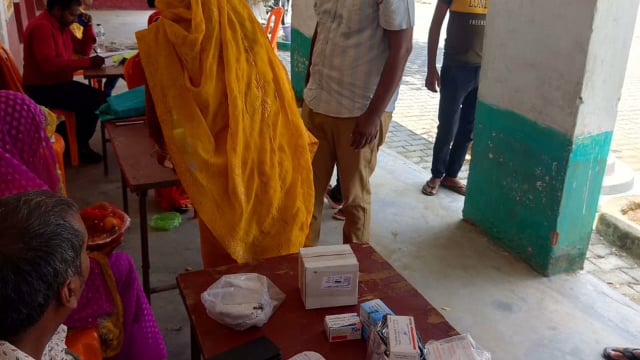 उच्च प्राथमिक विद्यालय जरहर में जन चौपाल का ग्राम पंचायत अधिकारी ने किया उद्घाटन फरियादियों की सुनी फरियाद