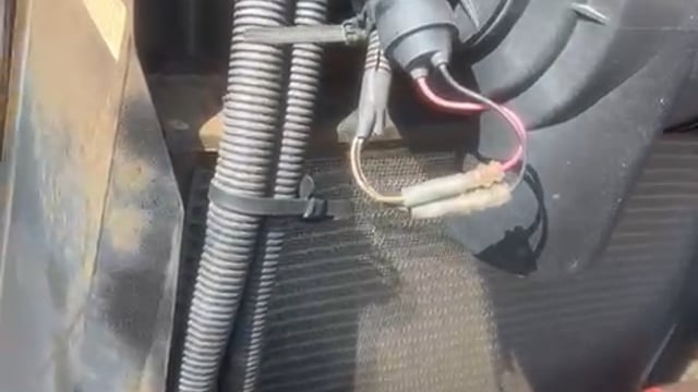 Kubota M6040  video thumbnail 0