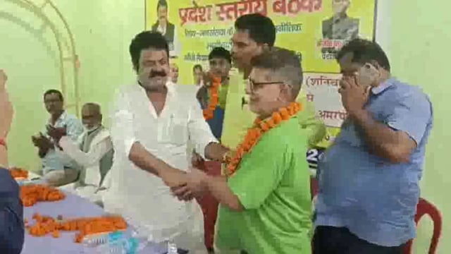 विश्वकर्मा समाज के लोगों से बैठक कर 30 जुलाई को पटना के गांधी मैदान में महारैली में आने की अपील