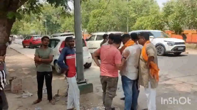 मथुरा: गोवर्धन रोड पर बाइक सवार दो को अज्ञात वाहन ने मारी टक्कर एक की मौत दूसरे की बाल बाल बची जान....