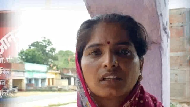 आनंदपुर थाना क्षेत्र के जोकटाहा गांव में आपसी विवाद को लेकर दो गुटों मारपीट: जख्मी महिला ने थाना में दिया आवेदन 