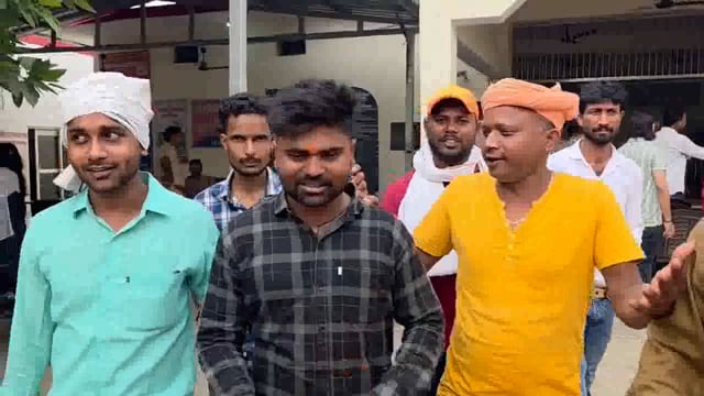 ड्रम एवं हनीमून वाली घटना से पति ने लिया सबक,शॉपिंग के दौरान भाग नई नवेली दुल्हन को प्रेमी के हवाले किया सुपुर्द