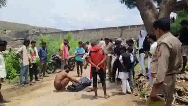 चकिया लतीफशाह कुंड में मिला अज्ञात युवक का शव पुलिस जाँच में जुटी।