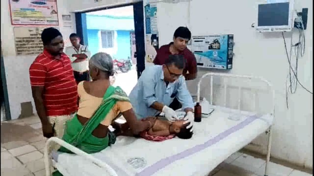 विदनचक् में दो वर्षीय मासूम दो मंजिला मकान से गिरकर हुआ जख्मी।