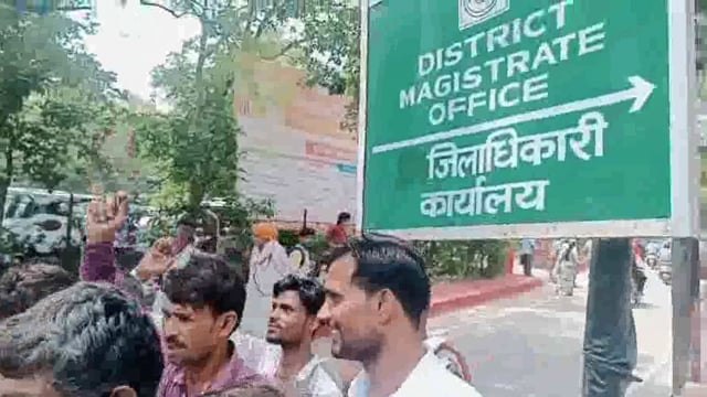 जन्मभूमि संघर्ष न्यास समिति ने जिला अधिकारी को कॉरिडोर समर्थन में सोपा ज्ञापन