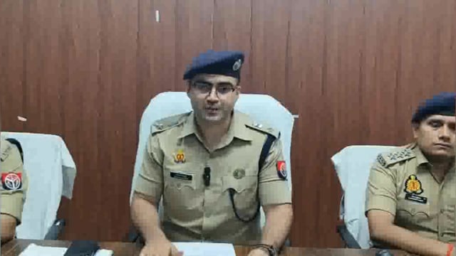 फाइनेंस कंपनी के एजेंडे को लूटने वाले चार शातिर लुटेरों को पुलिस ने किया गिरफ्तार,लूट का समान भी हुआ बरामद