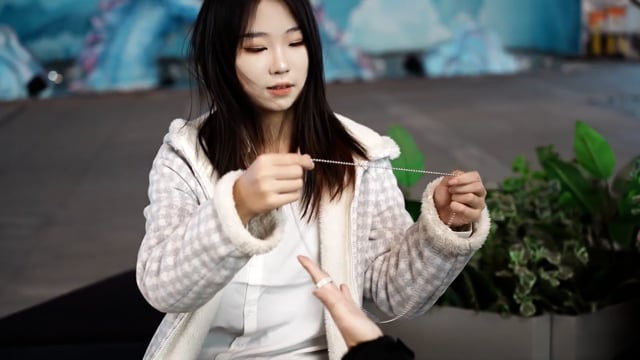 Video Liquid Metal Necklace by LT Magic 