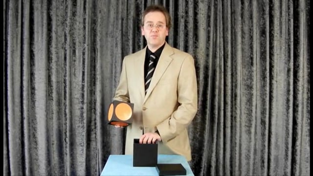 Video Giant Cube Illusion by Joker Magic - Trick (VT)