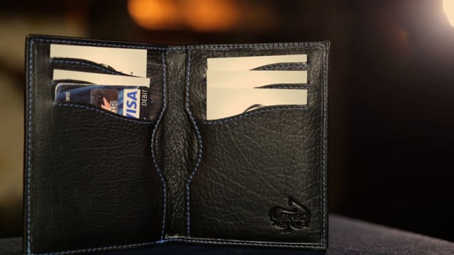 Video The Rebel Wallet (Gimmick and Online Instructions) by Secret Tannery  - Trick