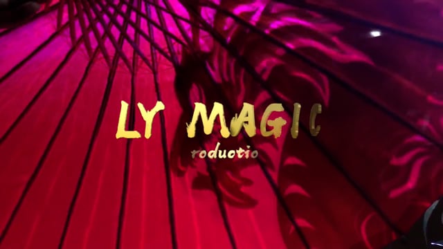Video Dragon Parasol BLUE by LY & MS Magic - Trick