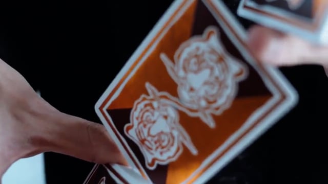 Video The Hidden King (Limited Copper)Luxury Edition Playing Cards by BOMBMAGIC