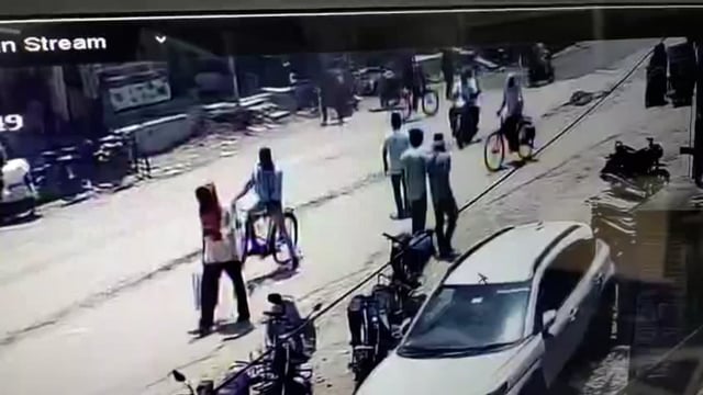 अधिक पैसे की लालच में युवक हुआ ठगी का शिकार,जानिए कैसे ठगो ने दिया घटना को अंजाम,घटना सीसीटीवी में हुई कैद