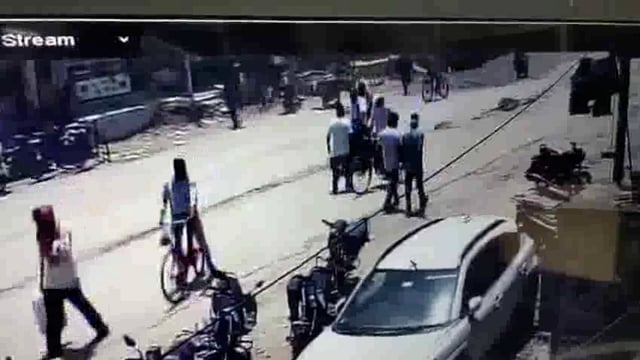 अधिक पैसे की लालच में युवक हुआ ठगी का शिकार,जानिए कैसे ठगो ने दिया घटना को अंजाम,घटना सीसीटीवी में हुई कैद