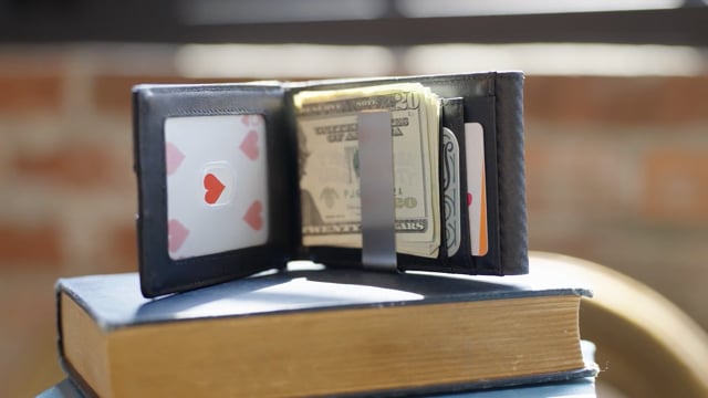 Video FPS Zeta Wallet Black (Gimmicks and Online Instructions) by Magic Firm - Trick