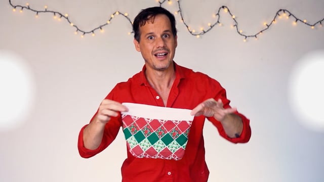 Video The Santa's Pom Pom (Gimmicks and Online Instructions) by Gustavo Raley - Trick (VT)