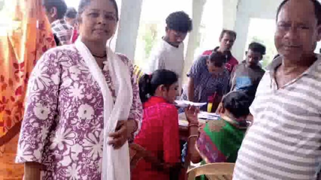 अनुसूचित जनजाति बाहुल्य टोलों में विशेष शिविरों का किया गया आयोजन