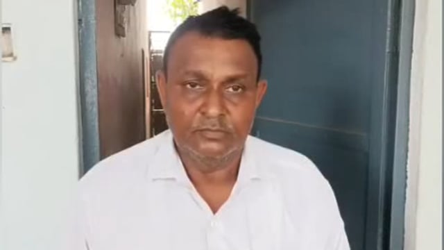 बाघराय थाना क्षेत्र के बिहार पुलिस बूथ के महज 200 मीटर की दूरी पर चोरो दुकान में किया हाथ साफ़ पुलिस को दी खुली चुनौती,