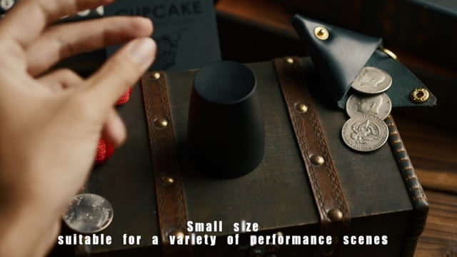 Video Cupcake 2.0 (Metal) by Milo & Bacon Magic - Trick