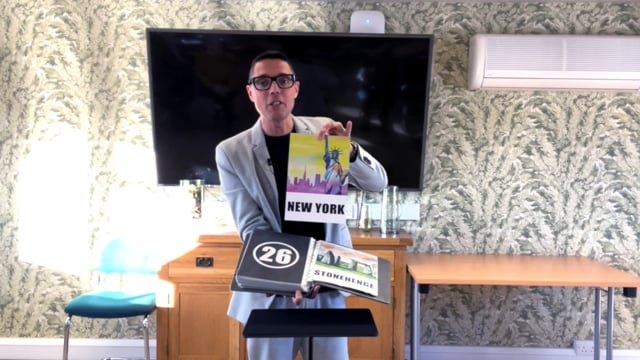 Video Birthday Traveller (Gimmicks and Online Instructions) by Luca Volpe and Alan Wong - Trick