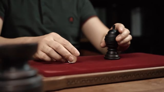 Video Barallel Vase by Artisan Coin & Jimmy Fan - Trick