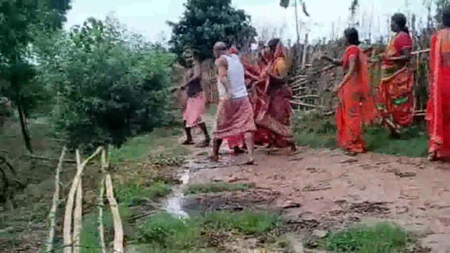 आनंदपुर:रास्ता विवाद को लेकर बोगइया गांव में विवाद, एक जख्मी। थाना मे दिया दिनेश यादव व सिकंदर यादव के खिलाफ आवेदन 