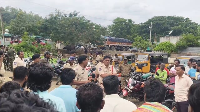 आदिलाबाद जिले के जेनुर तहसील के लेंडी गाँव के पास सामाजिक कार्यकर का आयोजन किया गया