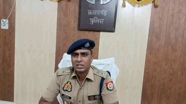 भ्रामक या आपत्तिजनक या जातिगत/सांप्रदायिक पोस्ट सोशल मीडिया पर शेयर करना दंडनीय अपराध है। युवाओं से अपील #latestnew 