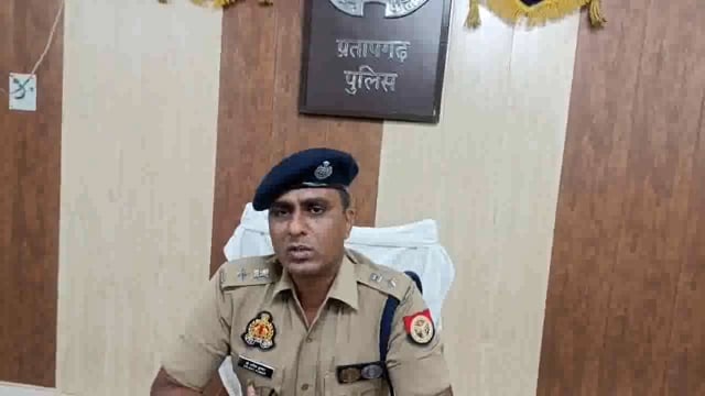 भ्रामक या आपत्तिजनक या जातिगत/सांप्रदायिक पोस्ट सोशल मीडिया पर शेयर करना दंडनीय अपराध है। युवाओं से अपील #latestnew 