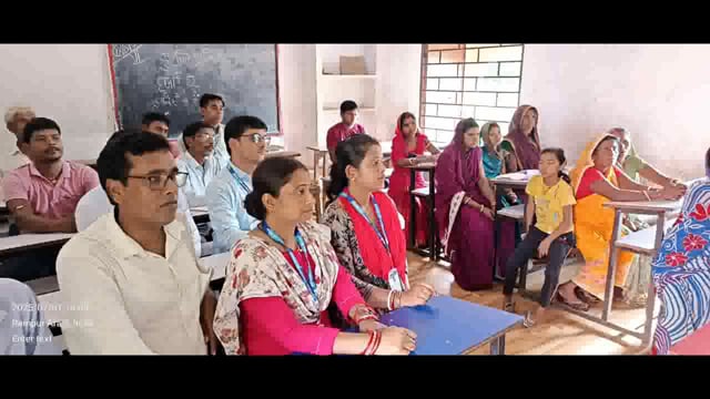 विशेष गहन पुनरीक्षण 2025 को लेकर बीडीओ ने मतदाताओं को किया जागरूक।