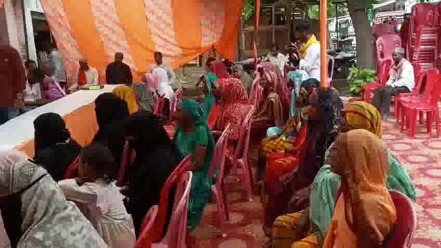 ऋषभ यादव ने अपने जन्मदिन के अवसर पर नेत्र शिविर का कराया आयोजन 780 लोगो का नेत्र परीक्षण में 89 मोतियाबिंदु मरीजों मिले,