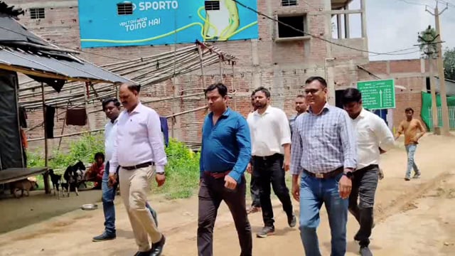 विश्व प्रसिद्ध श्रावणी मेले को देखते हुए कांवरिया पथों पर विद्युत संरचनाओं को किया जा रहा है दुरूस्त