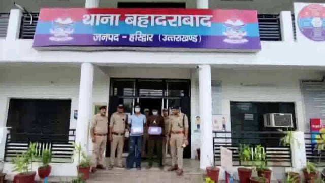 बहादराबाद! पुलिस ने दो युवकों को अवैध तमंचों के साथ किया गिरफ्तार!
