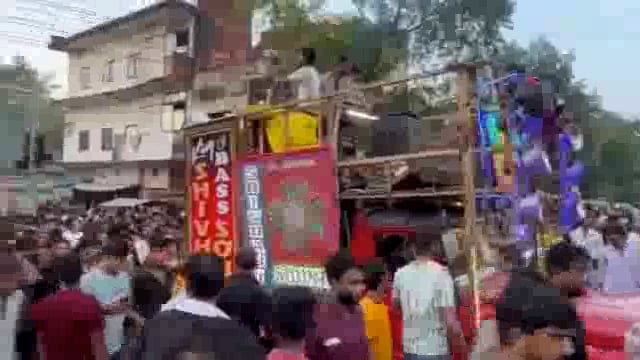 झांसी मोहर्रम की 7 तारीख पर हजारों की तादात में लोगों ने आलम मुबारक में हिस्सा लिया  इमाम हुसैन अलैहिस्सलाम  के हकीक़दतम