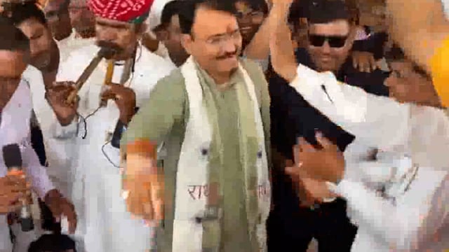 In the presence of Deputy CM Dr. Premchand Bairwa in Bhojpura village of Fagi, the melodious tunes of Rajasthani folk instruments captivated the mind#politics