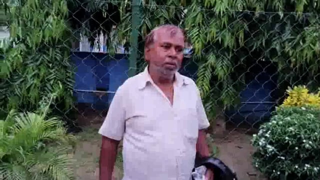 बेटे के जुआ खेलने सहित अन्य गलत आदतों से तंग आकर पिता ने थाना में दिया आवेदन।