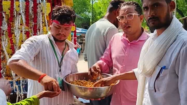 महेशगंज थाना क्षेत्र ग्राम सभा रायगढ़ में मनाया जा रहा है शांतिपूर्वक ढंग से मोहर्रम का त्यौहार जिसमें समस्त#latestnew 