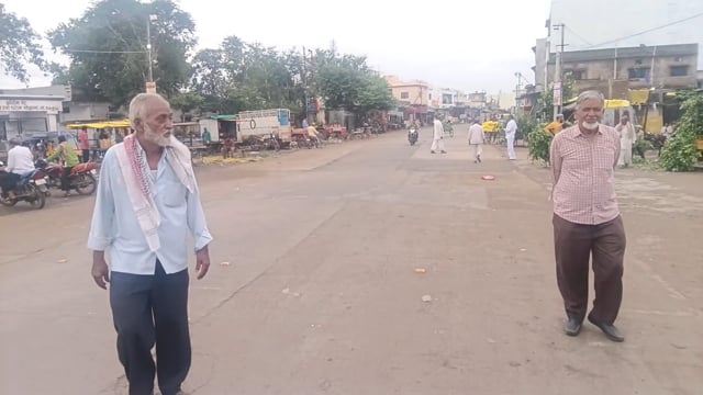 अधिकारियों की अनदेखी या किसी बड़ी घटना का इंतेज़ार