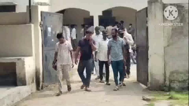 मंगलौर! बहनों के इकलौते भाई की मौत से टूटा परिवार! ट्रैक्टर ने कुचला! एक की हालत गंभीर!