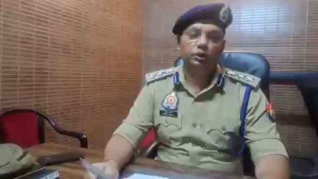 नोएडा

➡️ पुलिस और बदमाशों के बीच मुठभेड़, 3 आरोपी गिरफ्तार
➡️ घरों में चोरी करने वाले गिरोह के सदस्य पकड़े गए
➡️ आरोपियों से ₹2.5 लाख नकद, ज्वैलरी और अवैध हथियार बरामद
➡️ गिरफ्तार आरोपी पंजाब, हरियाणा और दिल्ली के रहने वाले
➡️ थाना सेक्टर-24 पुलिस की कार्रवाई, मुठभेड़ के बाद गिरफ्तारी