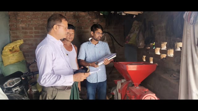 कृषि विभाग के संयुक्त निदेशक ने किसानों को मिल रही योजनाओं का किया निरीक्षण।