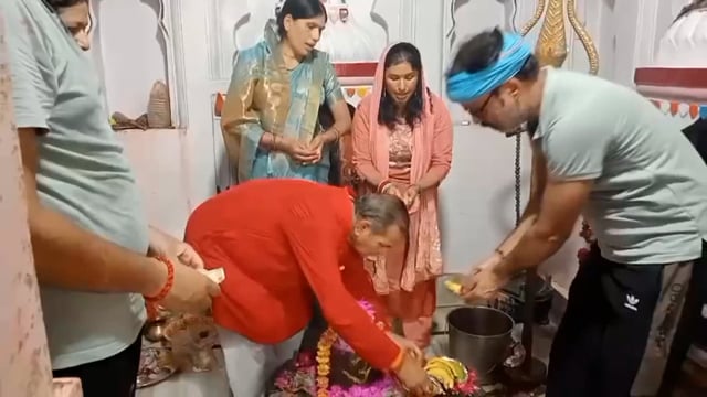 श्री महाकालेश्वर राजा बाबा मंदिर में श्रावण मास के प्रथम सोमवार को भगवान भोले का रुद्राभिषेक किया गया
