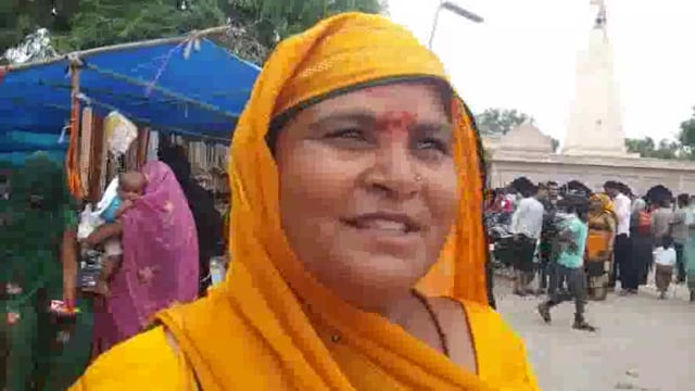 नंदगांव के आशेश्वर महादेव मंदिर पर प्रथम सोमवार को जलाभिषेक करने उमड़ा भक्तों का सैलाब। 