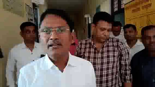 सामुदायिक स्वास्थ्य केंद्र बाघराय का निरीक्षण को पहुंचे सीएमओ प्रतापगढ़ सीएचसी अधीक्षक को कमियों को पूर्ण करनेके निर्देश