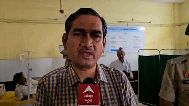 यमुना एक्सप्रेसवे पर दुर्घटना में 6 लोगों की मौत के बाद जिला अधिकारी चंद्र प्रकाश सिंह द्वारा दी गई जानकारी