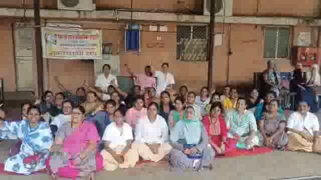 उदगीरात परिचारिकाचे विविध मागण्यांसाठी काम बंद आंदोलन सुरूच